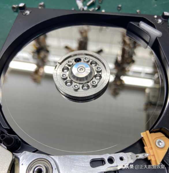 RAID坏了一个硬盘如何恢复（RAID成员盘物理损坏解决办法）