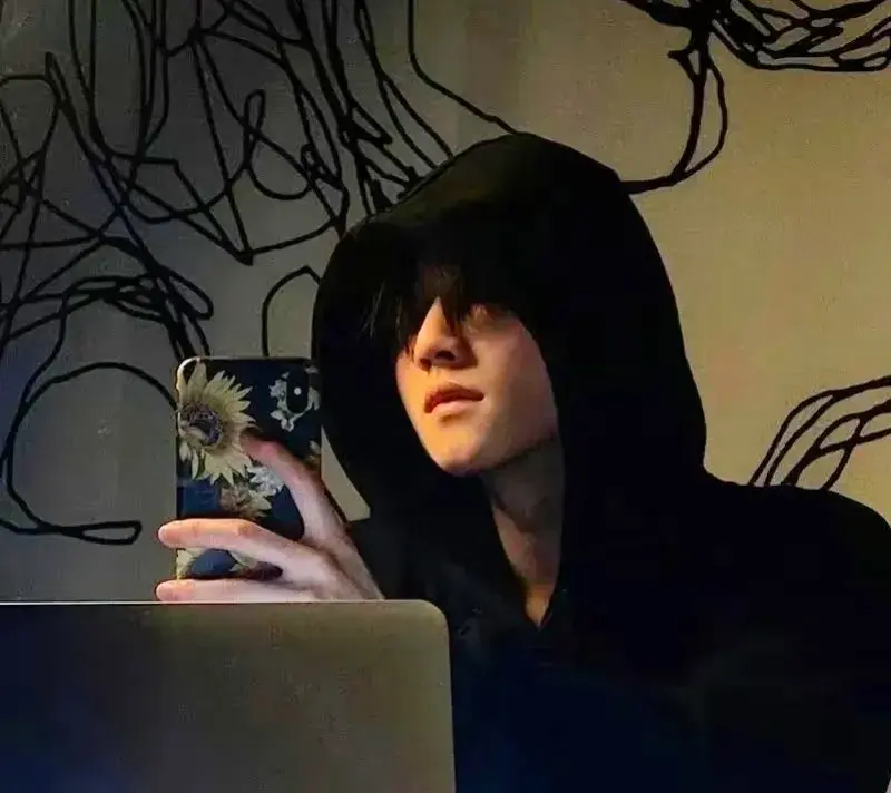 励志努力文案正能量金句(激励自己努力唯美句子)