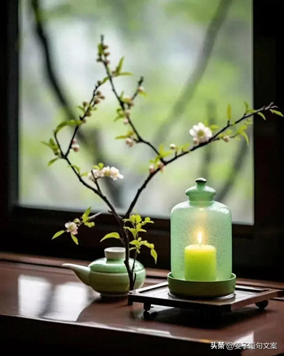 有趣的加班文案朋友圈搞笑（加班幽默说说心情短语）