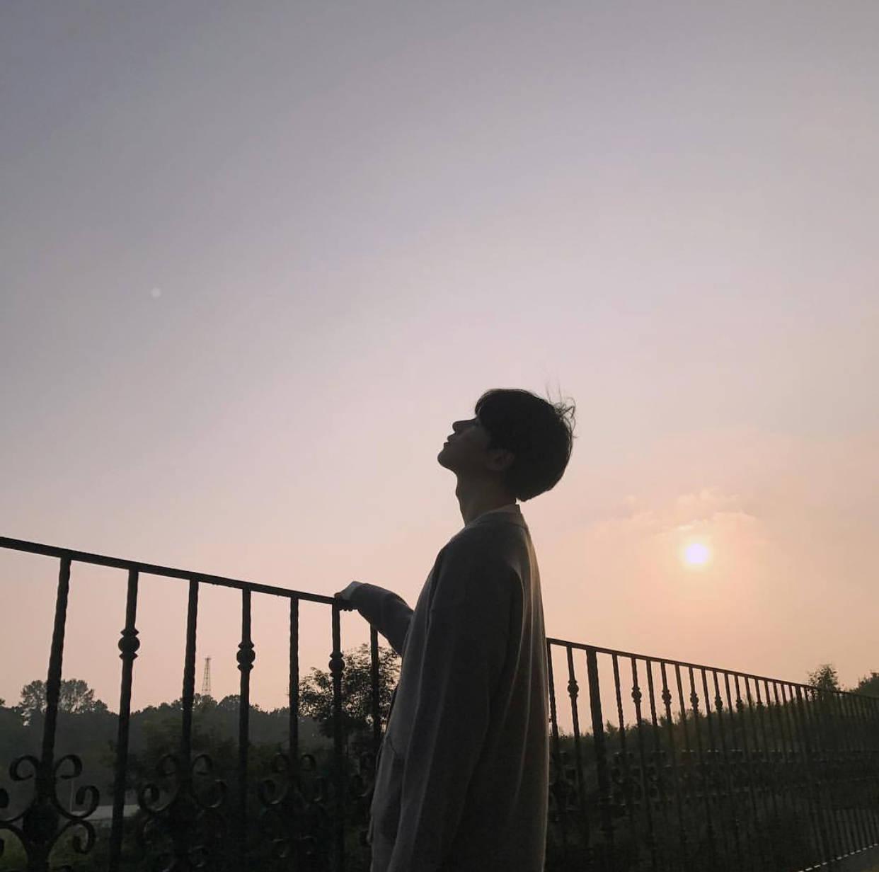 自己过生日怎么发朋友圈（生日发朋友圈必火的句子）