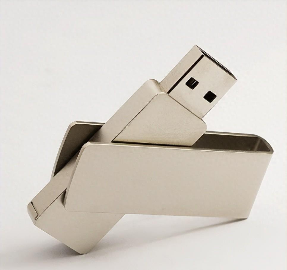 u盘文件删不掉怎么强制删除(东西删不掉是什么原因)