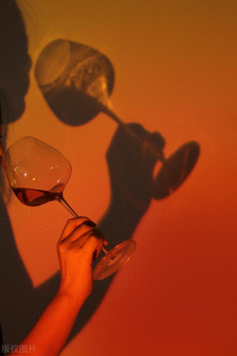 失眠文案短句干净治愈说说（深夜失眠发朋友圈文案）