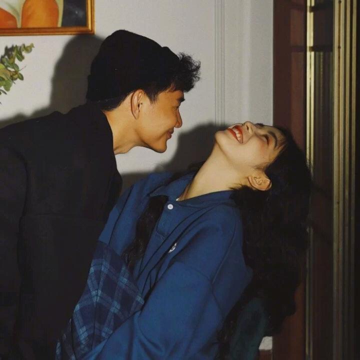 浪漫爱情的文案短句伤感(容易上热门的文案情感)