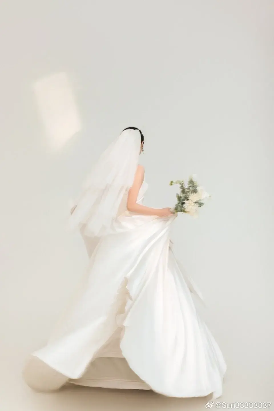 祝福新人结婚的朋友圈文案（高级结婚祝福语精选）