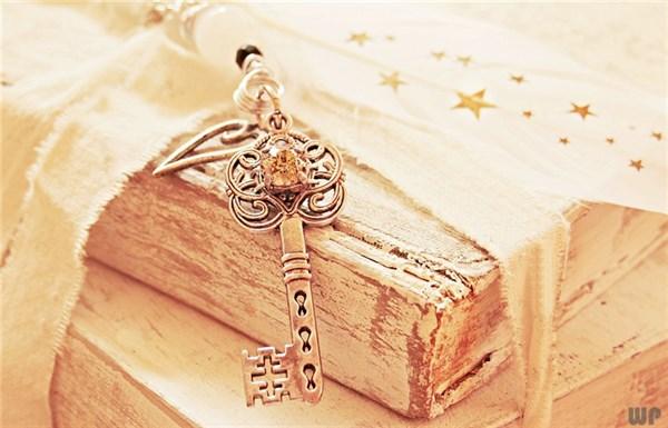 情感伤感扎心语录心酸句子（分手后伤感说说一段话）