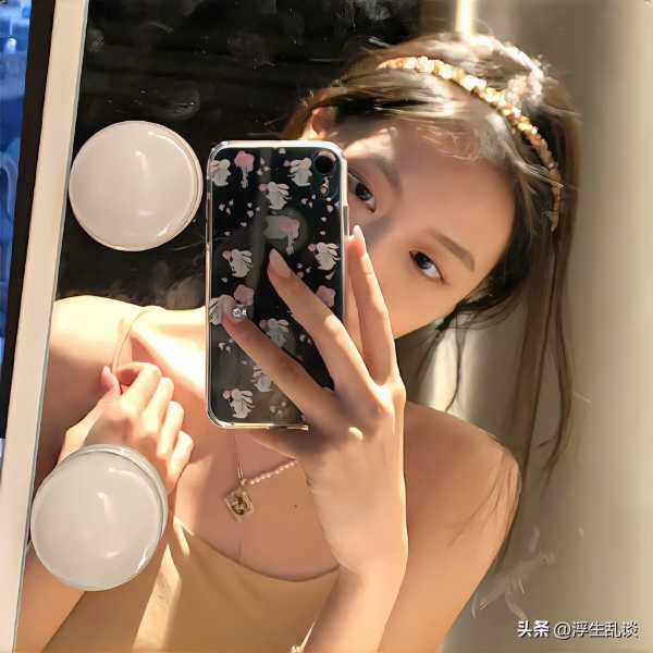 日常晒照片文案开心句子（发朋友圈照片的精美句子）