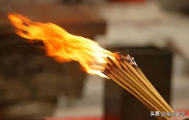 关于佛的文案唯美短句（关于禅意的图片唯美伤感）