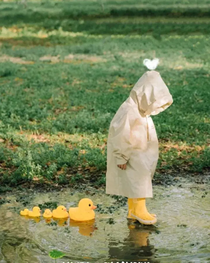 两宝宝朋友圈文案可爱说说（宝宝成长的唯美句子）