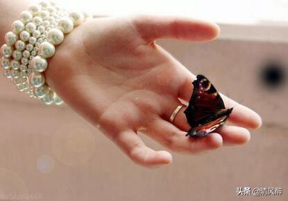 渣女文案高情商朋友圈说说(女生又渣又深情的文案)