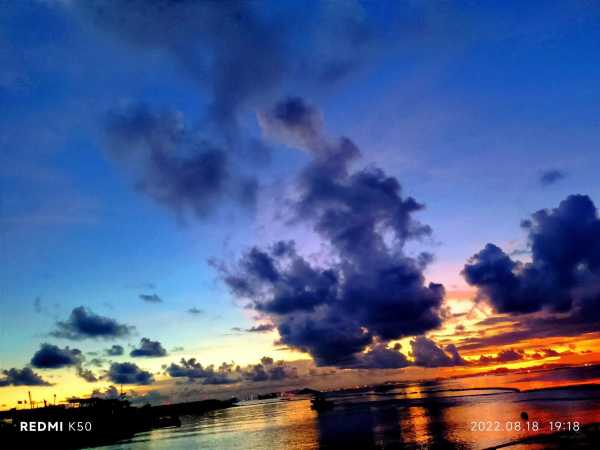 关于陪伴的文案高级感（陪伴长大的温柔短句文案）